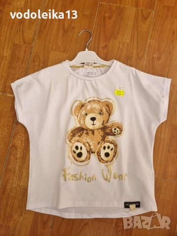 нова бяла тениска с едно мече