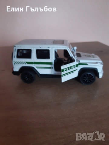 Количка Мерцедес G-класа, Джип полиция колекционерска мащаб1:42, снимка 6 - Колекции - 53234000