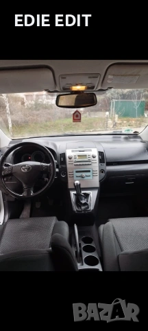 Toyota Corolla Verso 7местен 2007 2.2 Diesel 178 KS панорама , снимка 8 - Автомобили и джипове - 53921518