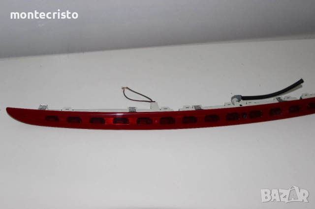 Трети стоп Mercedes W204 комби C-Class (2007-2011г.) A2048200956 / A 204 820 09 56 стоп заден капак, снимка 2 - Части - 52005333