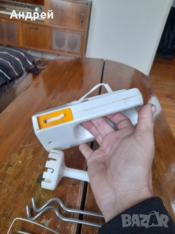 Стар миксер AKA RG 28S, снимка 5 - Антикварни и старинни предмети - 53010249