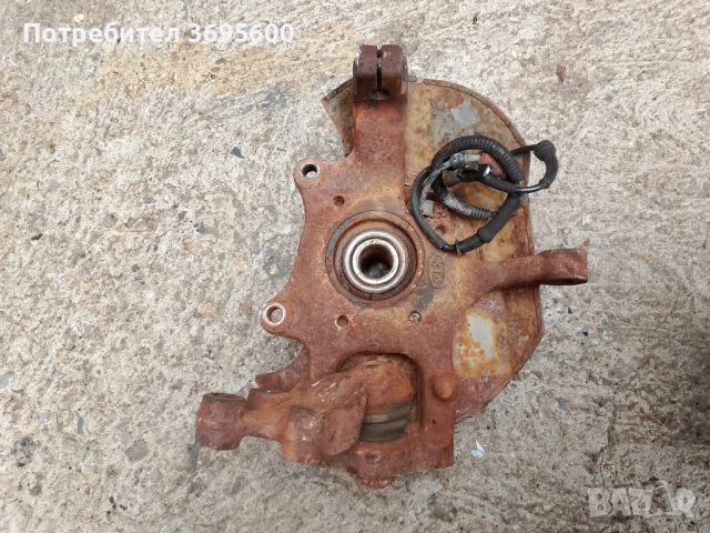 Шенкели Kia Sorento 2.5 CRDI Киа Соренто ЦРДИ преден ляв десен шенкел главина, снимка 3 - Части - 53912777