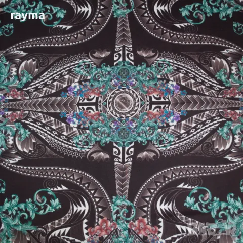 Versace копринен шал, снимка 4 - Шалове - 50124710