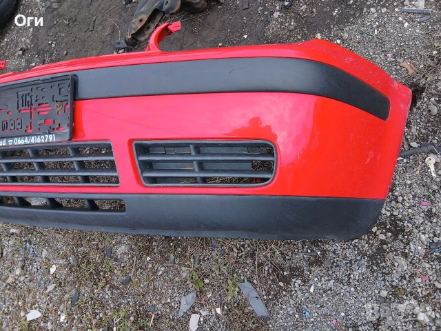 Предна броня за Фолксваген Голф 4, снимка 2 - Части - 54028337