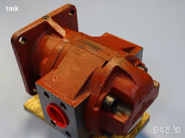 Хидравлична помпа Warynski P2C2120C5B26A Hydraulic pump, снимка 4 - Резервни части за машини - 45337812