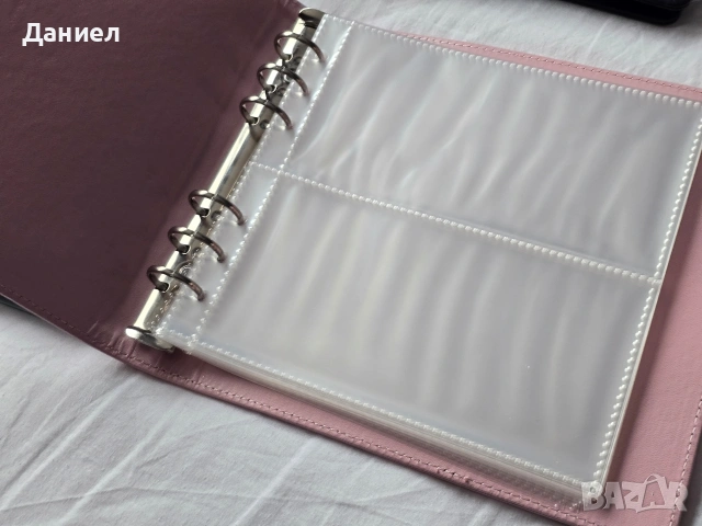 Класьор (албум) за 200 банкноти , снимка 2 - Нумизматика и бонистика - 54011111