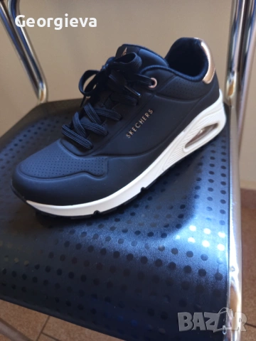 Продавам дамски маратонки , снимка 2 - Маратонки - 54042622