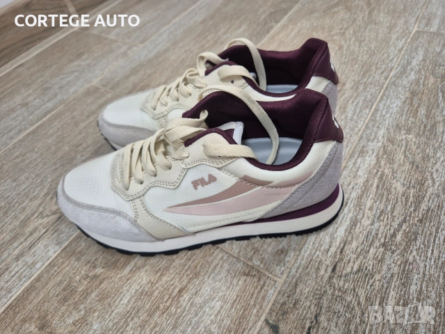 Дамски маратонки Fila, снимка 4 - Маратонки - 53873081