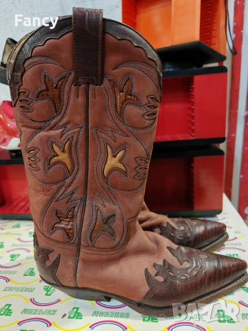 Страхотни дамски ботуши Sendra 38 номер , снимка 2 - Дамски ботуши - 53329224