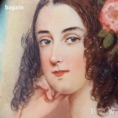 Дамски портрет- върху слонова кост.