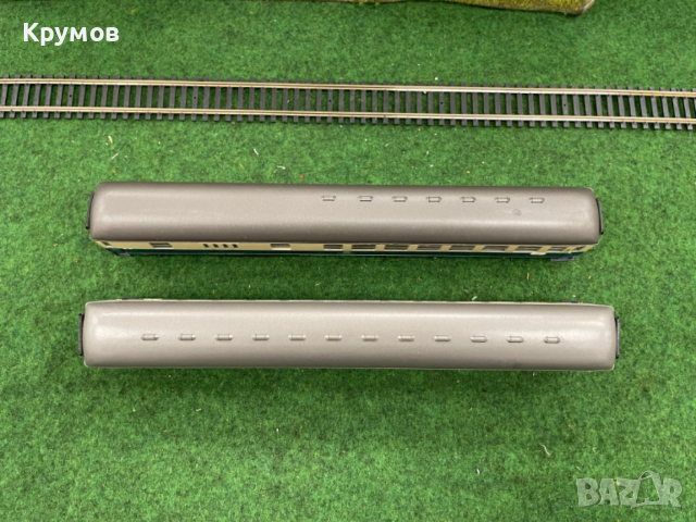 Вагон пътнически багажен 4-осен Роко HO 1:87 влак ЖП модел кутия, снимка 4 - Колекции - 53396306