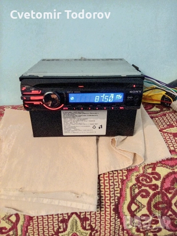 Авто CD player Sony с аукс , снимка 3 - Ресийвъри, усилватели, смесителни пултове - 53686669