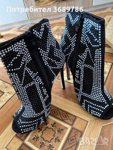 Нови дамски луксозни боти, снимка 2 - Дамски елегантни обувки - 54236602