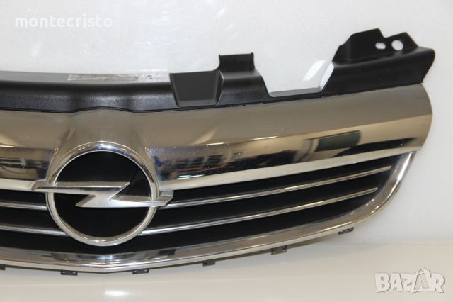 Предна решетка Opel Zafira B facelift (2008-2012г.) 13247327 предна емблема 13247331, снимка 2 - Части - 45701856