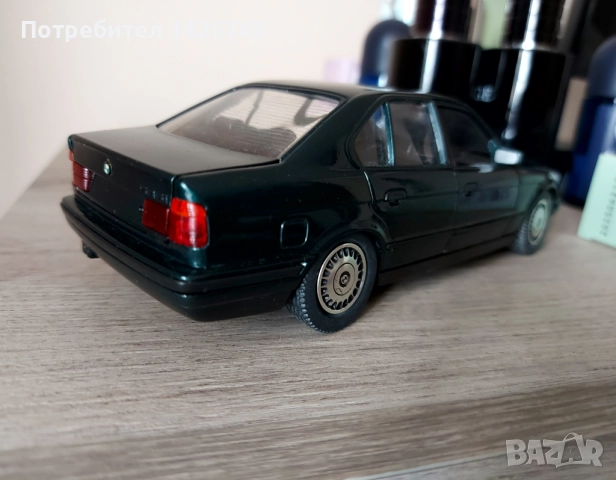 BMW 535i 1:24 Schabak, снимка 5 - Колекции - 53002311