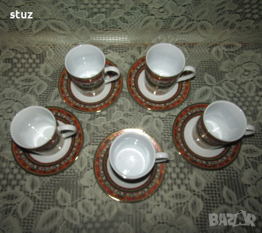 Големи порцеланови чаши с коледни мотиви, за кафе, чай, с чинийки, мъгове, нови, снимка 4 - Чаши - 52586513