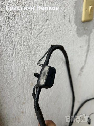 BMW X1 F48 - пръскалки и пластмаса на чистачките, снимка 3 - Части - 52565565