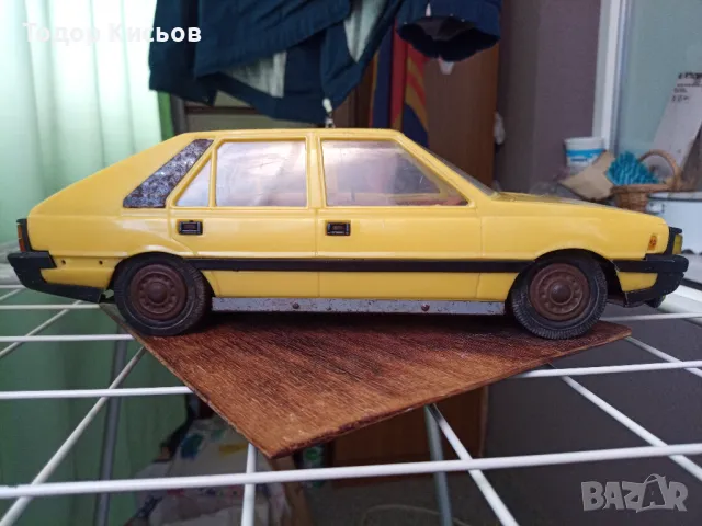 Стар соц модел FSO Polonez, снимка 2 - Колекции - 47240830