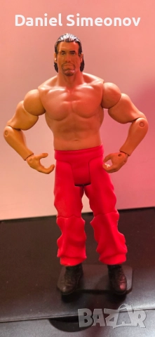 Продавам кеч фигурка на Великият Кали като нов е направен от мател супер стегнат и здрав 