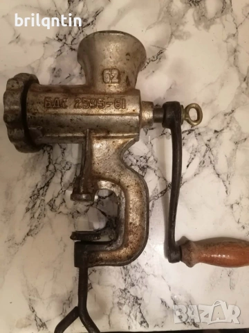 Ръчна машинка за мелене на домати, снимка 2 - Аксесоари за кухня - 54018995