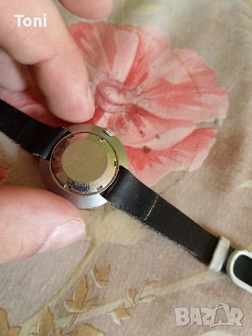 ретро винтидж часовник tewor tewor перфектно състояние , снимка 3 - Антикварни и старинни предмети - 53994377