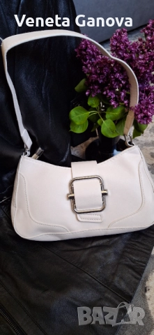 Кокетна чантичка в в цвят екрю или капучино, снимка 11 - Чанти - 51434724