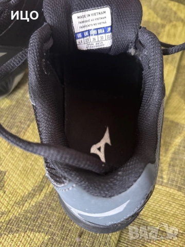 Детски маратонки за зала Mizuno , снимка 5 - Маратонки - 54264946