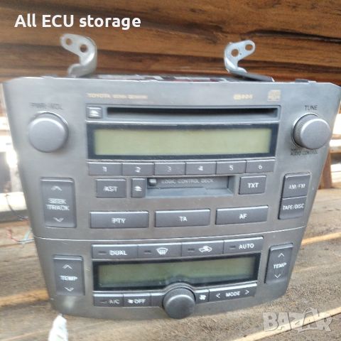 CD плеър и панел климатроник за Toyota Avensis II - OEM Номер: 86120-05070