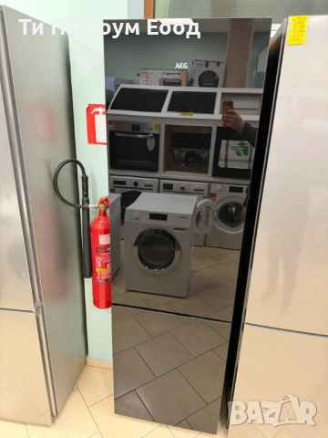 Хладилник с фризер AEG RCB736E4MK