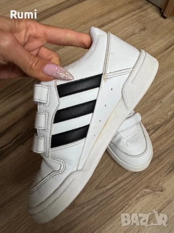 Детски оригинални кожени маратонки adidas TEAM COURT 2 STR CF ! 33 н, снимка 2 - Детски маратонки - 52323516