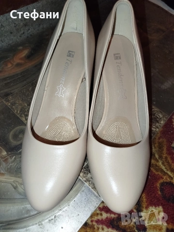 Здравейте продавам чисто нови токчета в бежов цвят 