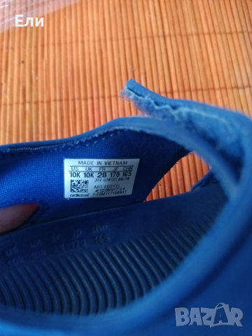 Детски сандали Адидас 27 номер, снимка 3 - Детски сандали и чехли - 53746077