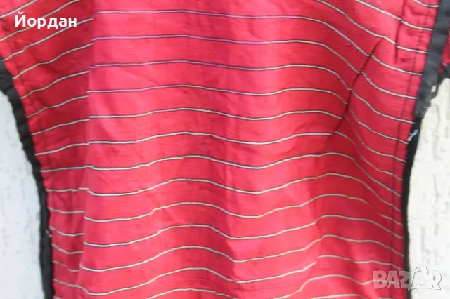 Детска дреха от народна носия, снимка 5 - Антикварни и старинни предмети - 50130757