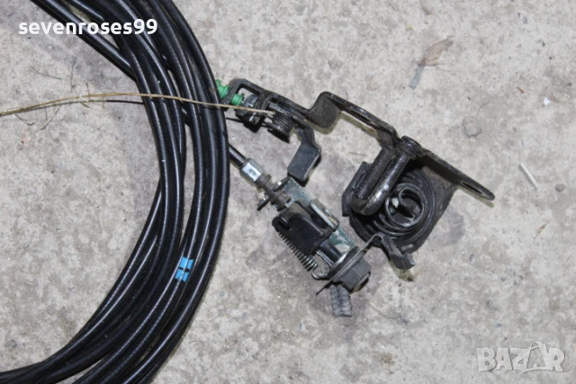 Жило резервоар и заден капак Мазда 3 2008 2.3i 158hp Mazda 3 седан, снимка 3 - Части - 51255568