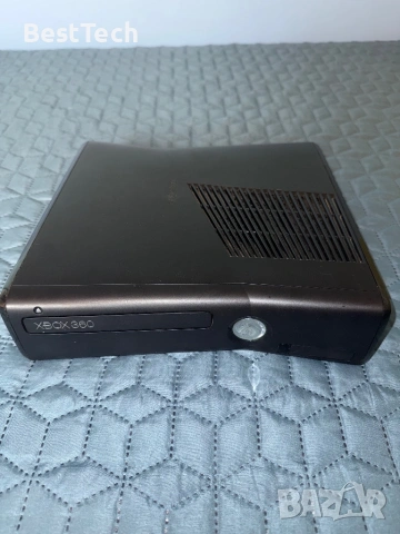 Xbox 360 slim(перфектен), снимка 3 - Xbox конзоли - 53668204