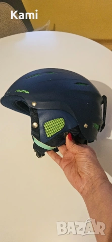 Тъмно синя каска Alpina, снимка 3 - Зимни спортове - 53224033
