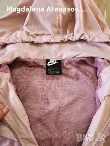 Дамска ветровка Nike, снимка 2 - Якета - 53519179