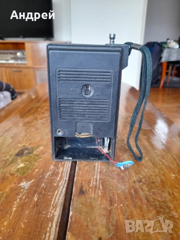 Старо радио,радиоприемник Sanyo RP5040A, снимка 3 - Антикварни и старинни предмети - 54282600