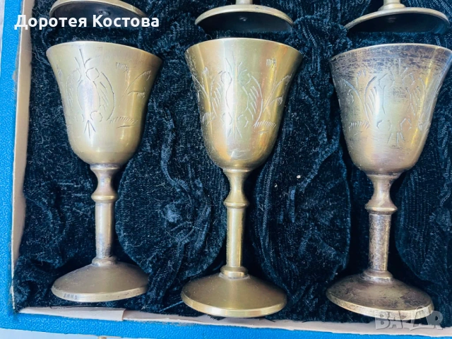 Красиви малки месингови чаши от Англия в кутия, 6 бр металорезба, снимка 4 - Антикварни и старинни предмети - 53867976
