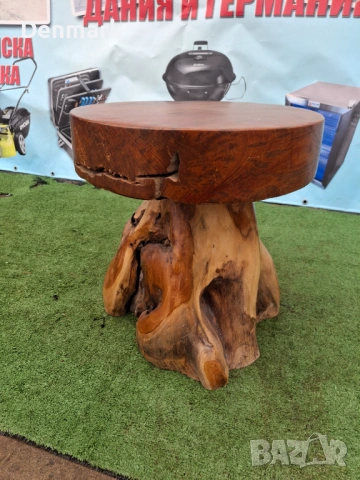 Маса от кореново дърво 