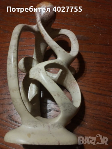 Каменна статуетка