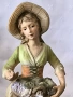 Фигурка на момиче с кошница грозде , снимка 4
