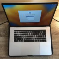 MacBook Pro 15', 2017, Radeon Pro, снимка 1 - Лаптопи за работа - 45506770