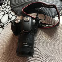 Фотоапарат Canon EOS 500 с обектив Canon EF-S 18-135mm f/3.5-5.6 IS STM, снимка 1 - Фотоапарати - 45253097