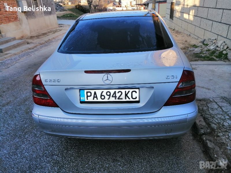 Продава се MERCEDES E220, снимка 1