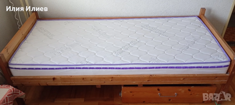 Дървено легло + дъвен шкаф + матрак - комплект, снимка 1