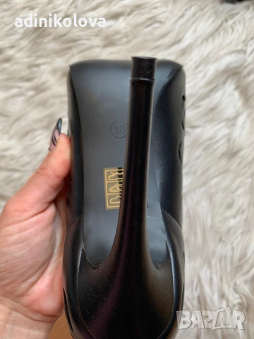 Нови обувки на ток рязана кожа, снимка 5 - Дамски обувки на ток - 50526569