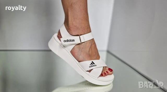 Adidas бели дамски сандали 