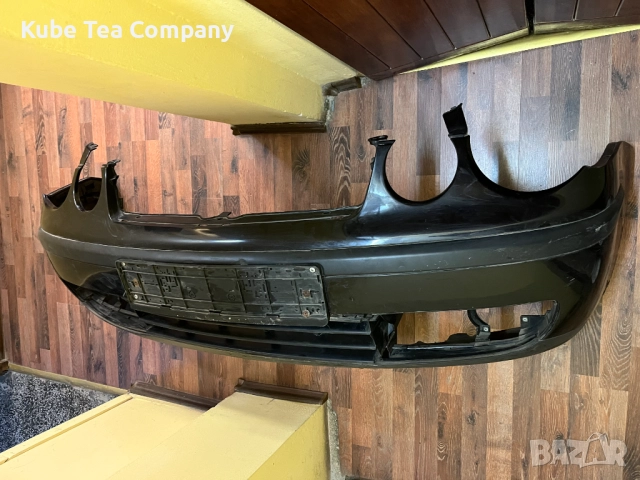 Предна броня черна за Volkswagen Polo Hatchback IV (10.2001 - 12.2005) 1.2 12V, 64 к.с., снимка 2 - Части - 52378118