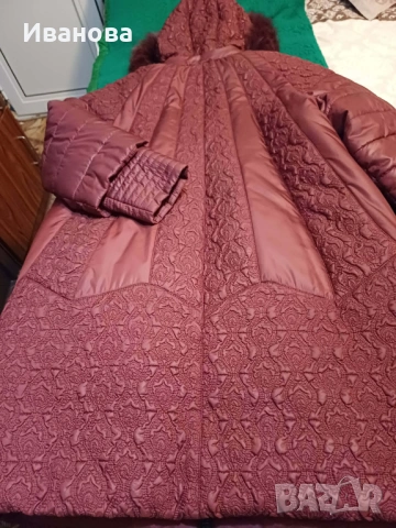 Шубичка, палто. Зимна, много е топла с качулка дреха., снимка 2 - Палта, манта - 53144479